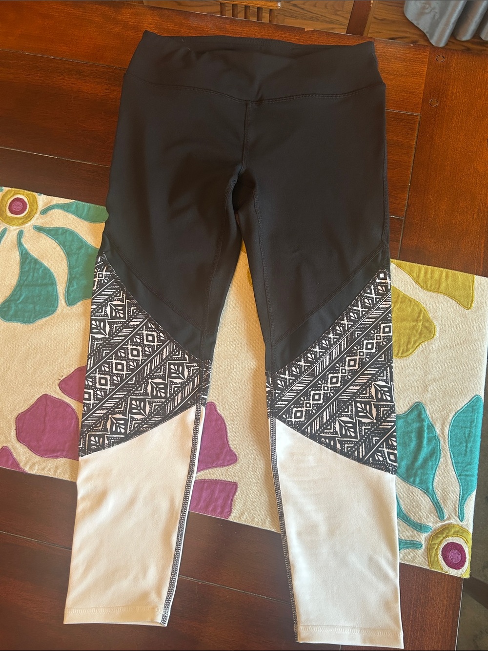 GAIAM Black High-Rise Yoga Leggings with Subtle Logo